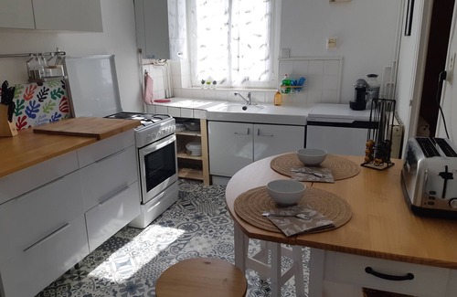 Issoire Apartment | Appartement 100 m2 Pour 2 à 6 Pers Avec Garage - Centre-ville Issoire