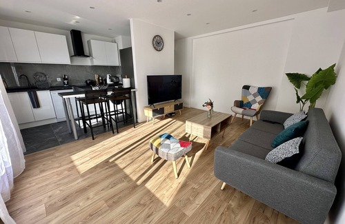 Leon Blum - Bon Coin Apartment | Appartement 3 Chambres - Design et Convivial
