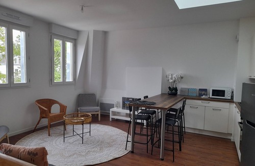 Lagny-sur-Marne Apartment | Appartement 3 Pièces Petit Chateau au Coeur de la Ville. Exceptionnel !
