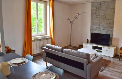 Saint-Vallier Apartment | Appartement 3 pièces très lumineux