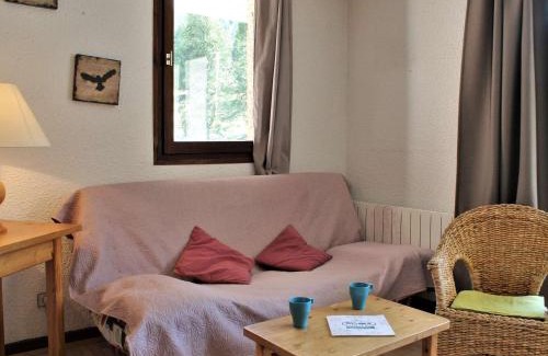 Risoul Apartment | Appartement 3 Pièces 6 couchages avec piscine, animaux admis à Risoul 1850 - FR-1-330-209