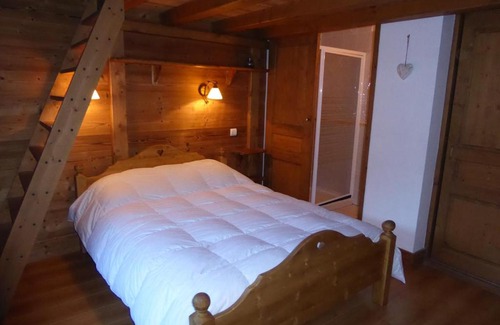 Bozel Apartment | Appartement 3 pièces avec mezzanine et balcon sud, proche lac et navette Courchevel - FR-1-464-3
