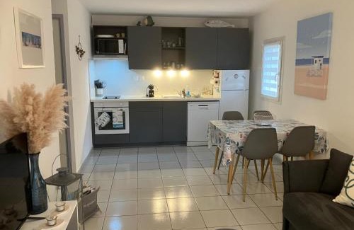Narbonne-Plage Apartment | Appartement 4 étoiles avec jardin clôturé et piscine dans la résidence - Narbonne Plage