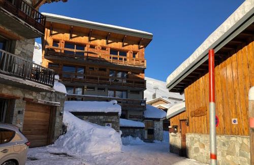 Les Almes Apartment | Appartement 4 chambres à Tignes le Lac, proche des pistes, cheminée, parking couvert - FR-1-641-20