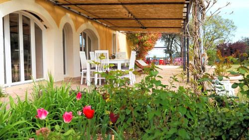 Bagnols-sur-Ceze Apartment | Appartement 5 personnes - Mas du Soleil