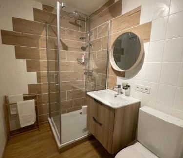 Charmey Apartment | Appartement 53m2 rénové dans un chalet au coeur de Charmey avec vue sur les montagnes