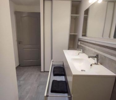 Amberieu-en-Bugey Apartment | Appartement 64m2