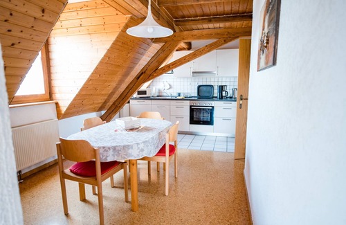 Merkendorf Apartment | Appartement (73qm) mit Balkon mit Markise
