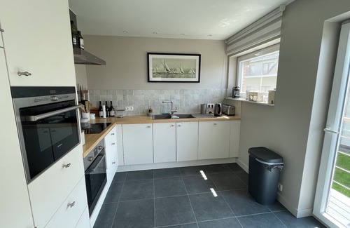 Koksijde-Bad Apartment | Appartement 8 Personen, 200m Strand