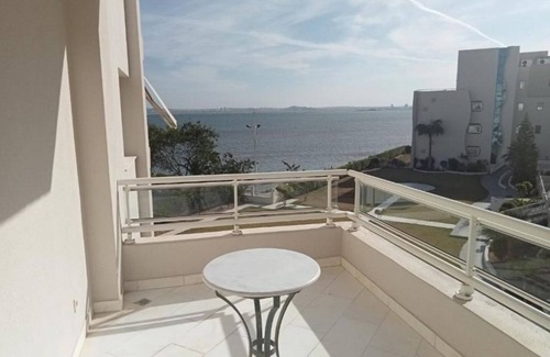 Les Berges du Lac Apartment | Appartement 8 Personnes Avec Terrasse vue sur lac