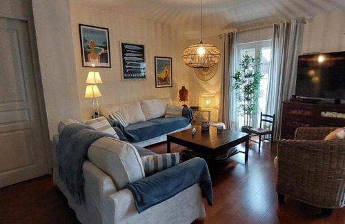Capbreton Apartment | Appartement 95 m2 Terrasses,la Plage en face à 50m, Vue Mer latérale, proche port!