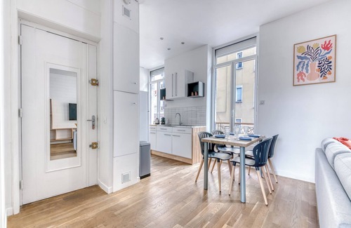 Republique - Tolstoi Apartment | Appartement Antonin - Welkeys
