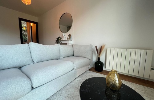 Cotes d'Armor Apartment | Appartement art Déco, VUE Mer, au Port du Légué - Cabestan