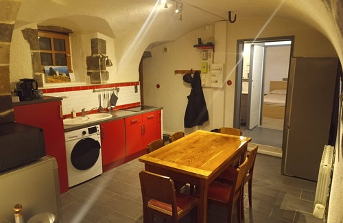 Clermont Ferrand City Centre Apartment | Appartement Atypique Totalement Équipé Dans L'hypercentre - Lit 160
