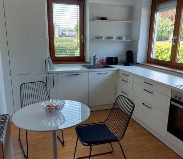 Perwang am Grabensee Apartment | Appartement Wintergarten in Seenähe