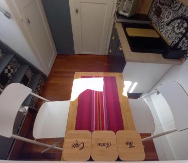 Nouvelle Ville Apartment | Appartement atypique indépendant sur péniche