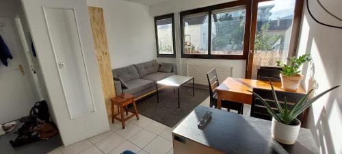 Gaillard Apartment | Appartement au calme avec balcon proche Genève