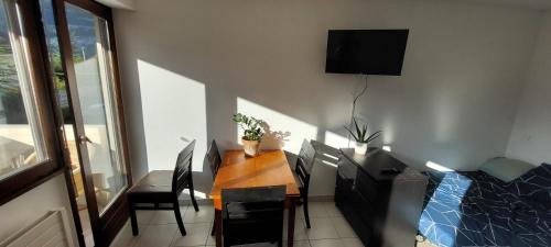 Gaillard Apartment | Appartement au calme avec balcon proche Genève
