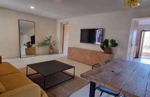 Cargese Apartment | Appartement au centre du village