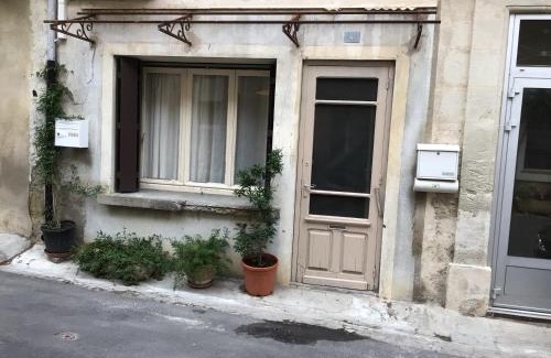 Lespignan Apartment | Appartement au coeur du village pour deux personnes
