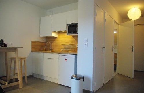 Le Bourg - Gare De Vaise Apartment | Appartement avec Balcon Immeuble Standing