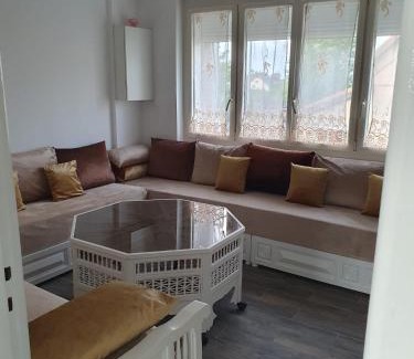 Blois Apartment | appartement avec beau jardin
