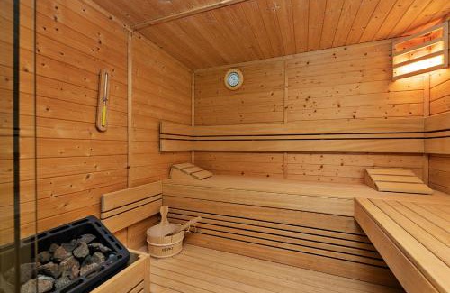 Gare-Jouvenet Apartment | Appartement avec piscine intérieure et Spa dans Rouen
