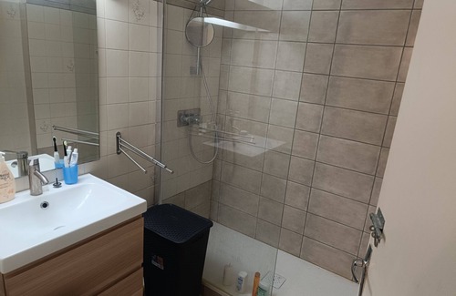 Les Arceaux Apartment | Appartement Avec spa Dans un Quartier Calme à 2 pas de L'agitation de la Ville
