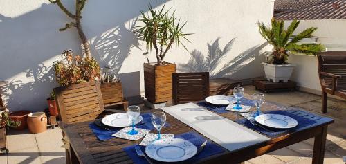 Frejus Port Apartment | appartement avec terrasse tropézienne
