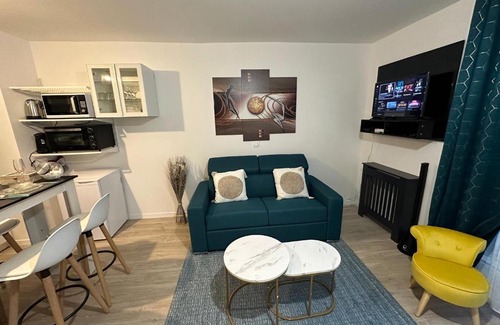Meaux Apartment | Appartement avec vue sur jardin Paris-Disney-Parking privé 'PKN MEAUX'