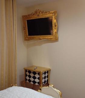 Sully-sur-Loire House | Appartement baroque Sully