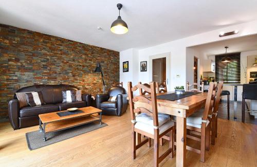 Kientzheim Apartment | Appartement Côté Vignes avec Terrasse et Parking