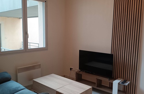 Bourg-les-Valence Apartment | Appartement Cosy