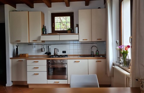 Brenzone sul Garda Apartment | Appartement Casalina mit Einzigartiger Poollandschaft Wenige Meter zum Gardasee