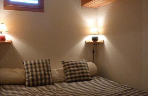 Areches Apartment | Appartement centre village, 6 personnes, 1 chambre, 1 coin montagne - VLI44