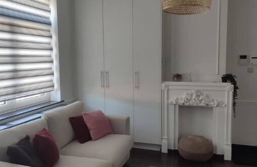 Vilvoorde Apartment | Appartement Chaleureux, Idéal Pour un Voyage D'affaires ou un Couple