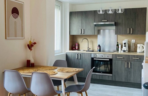 Le Portel Apartment | Appartement Chaleureux, Propice à la Détente, en Plein Centre Ville de Le Portel