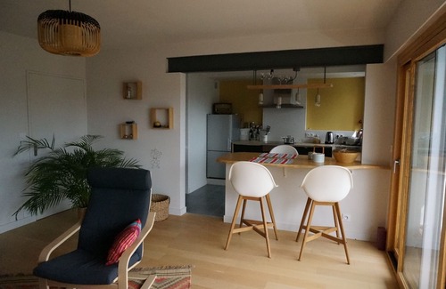 Brelevenez Apartment | Appartement Chaleureux à 10min de la Plage Dans Résidence Calme