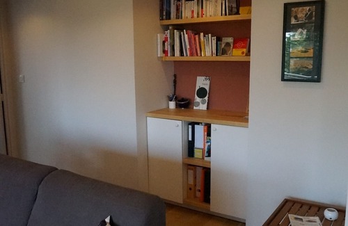 Brelevenez Apartment | Appartement Chaleureux à 10min de la Plage Dans Résidence Calme