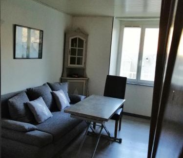 Chaudes-Aigues Apartment | Appartement Chaudes-Aigues