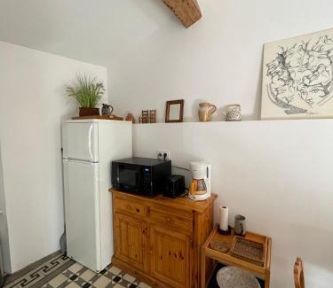 Minerve Apartment | appartement chez l'artiste