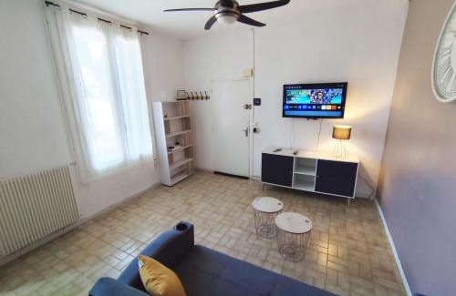 Lamalou-les-Bains Apartment | Appartement climatisé avec terrasse 4 à 6 couchages à 600m du centre thermal