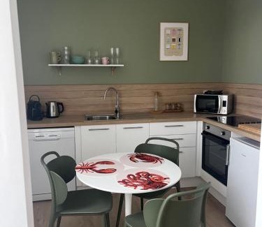 Dernier Sou Apartment | Appartement comme à la maison refait à neuf
