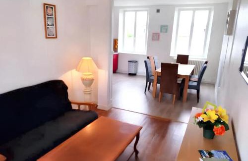 Chateaudun Apartment | Appartement confortable à Châteaudun avec jardin, 53 m²