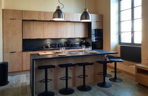 Angouleme Apartment | Appartement Contemporain Centre Angouleme Historique Avec Parking et Jardins