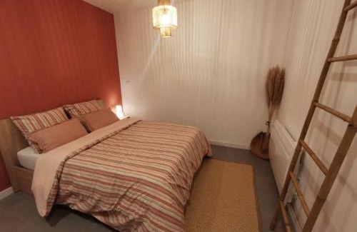 Les Beaux-Arts Apartment | Appartement cosy aux Beaux-arts
