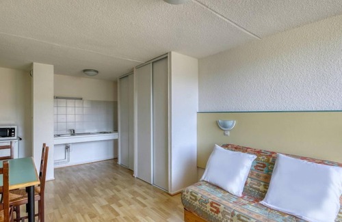 Miremont Condo | Appartement Cosy avec Vue Lac! Accès Piscine