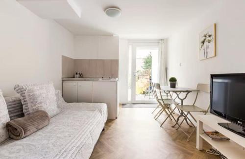 Mons-en-Baroeul Apartment | appartement cosy entier et parking privé sur place a 5min de lille