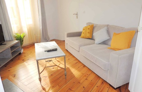Poissy Apartment | Appartement Cosy