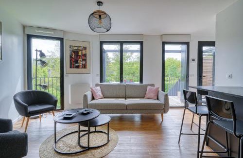 Gif-sur-Yvette Apartment | Appartement cosy lumieux- cadre verdoyant